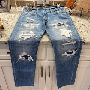 AE slim jeans 31x32 distressed